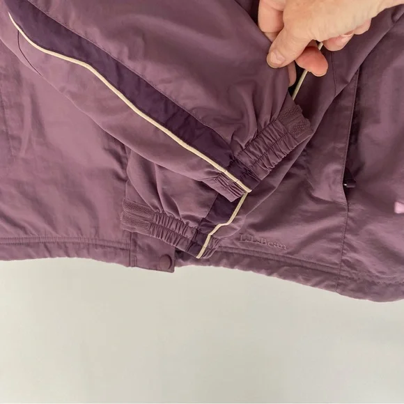 L.L. Bean Women’s Jacket (Shell) Size Small Zip Close. Purple Lightweight. - Picture 7 of 12